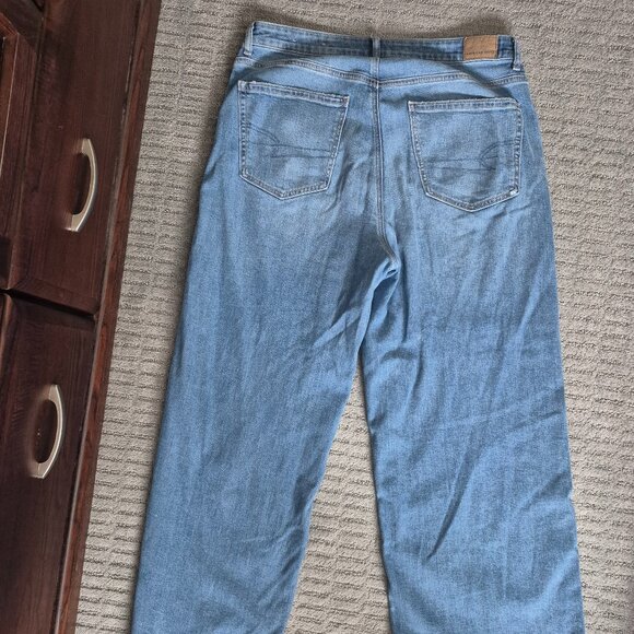 American Eagle Dreamy Drape jeans - Picture 2 of 2